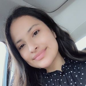 Meet your Posher, Ana laura